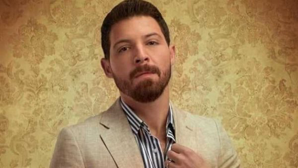 القبض على الفنان محمود حجازي على خلفية بلاغ فتاة أجنبية بالتعدي عليها جنسيًا داخل فندق شهير