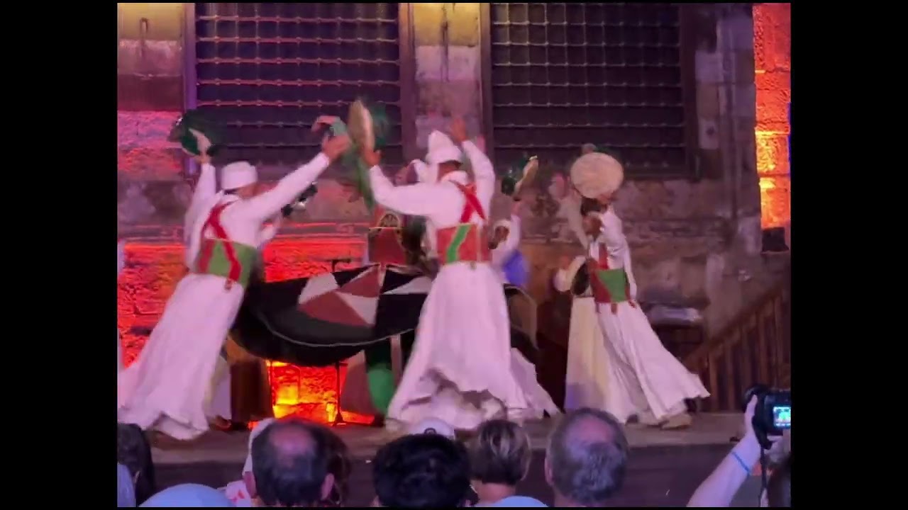 احمد مهران والتنورة ، لما نحب نفصل شوية بعد الهجوم بسبب قضية مروة القمور