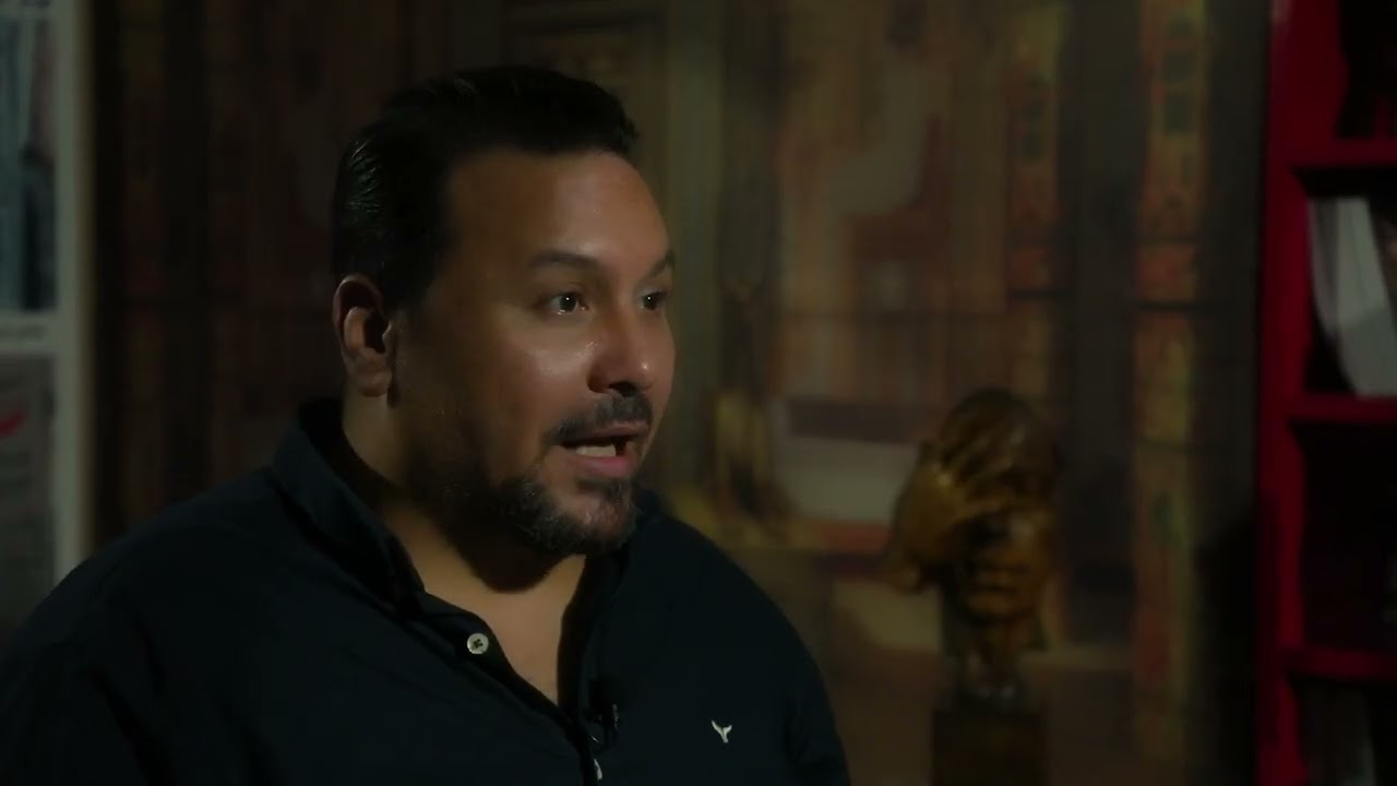 اتقى شر من احسنت اليه #للحقيقة_1000_وش